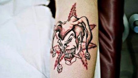 Значение и примери за скици на татуировка & # 171 + Jester & # 187 +